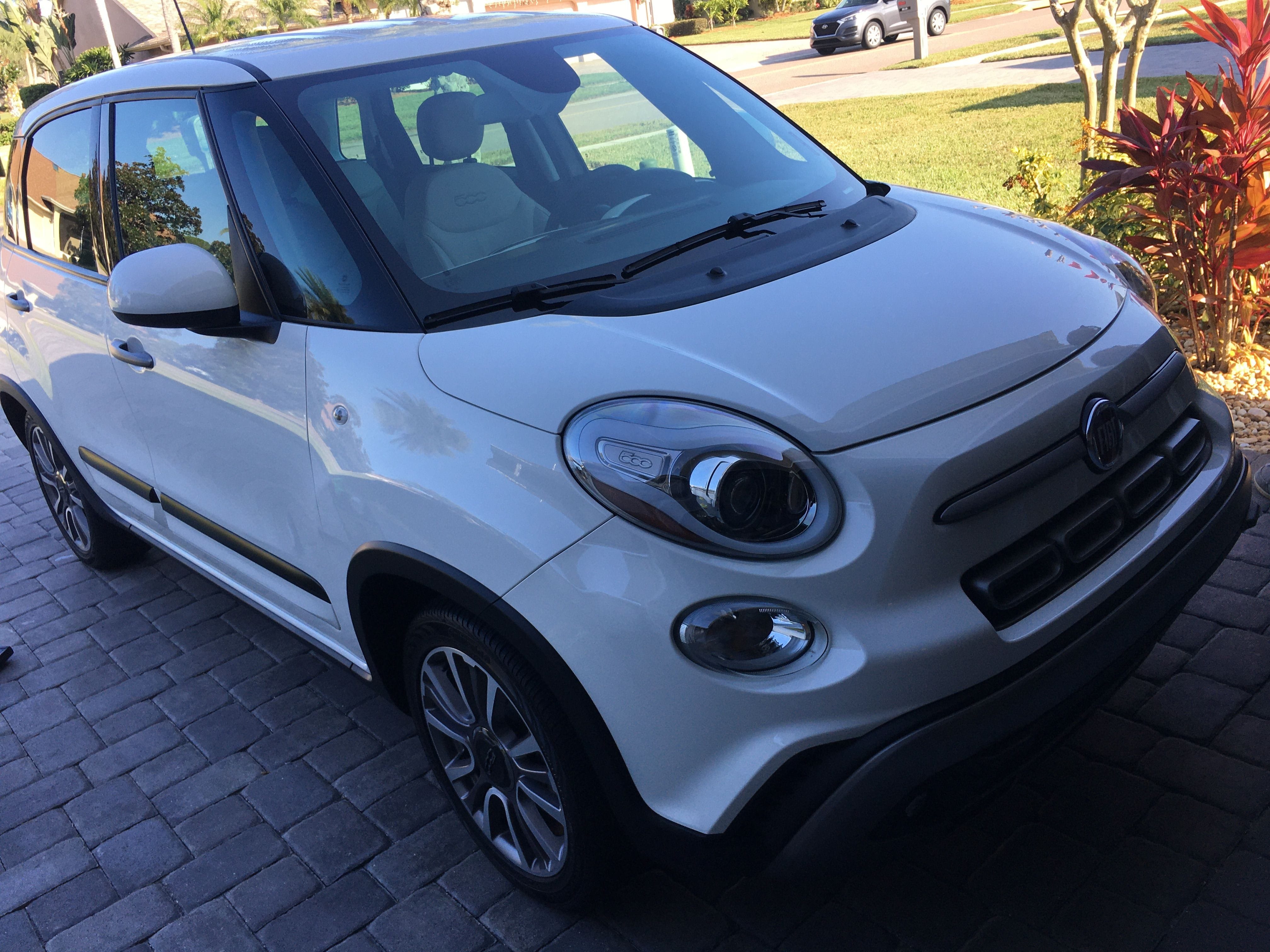 Professional car detail performed on suv in Melbourne, FL